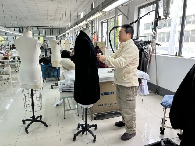 广州服装设计：时尚创新的缩影